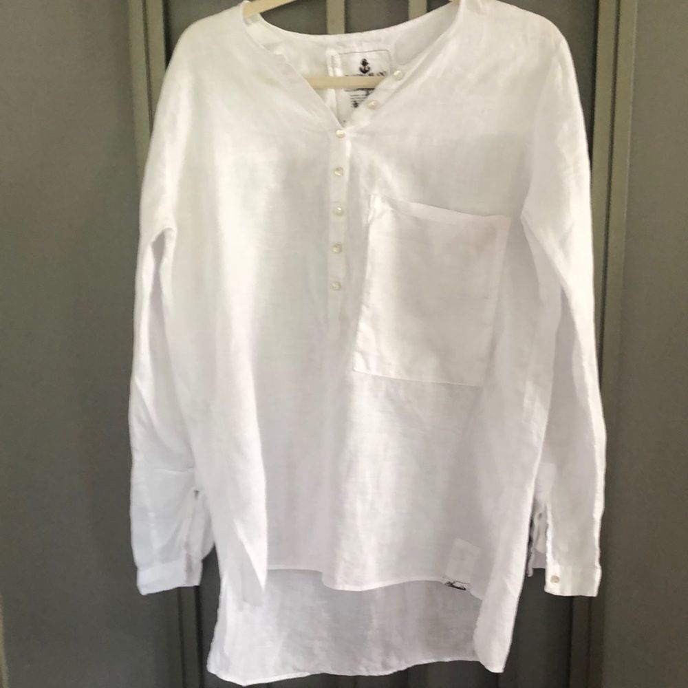 Claudio Milano White linen luxury Hi lo linen tunic blouse. Size S